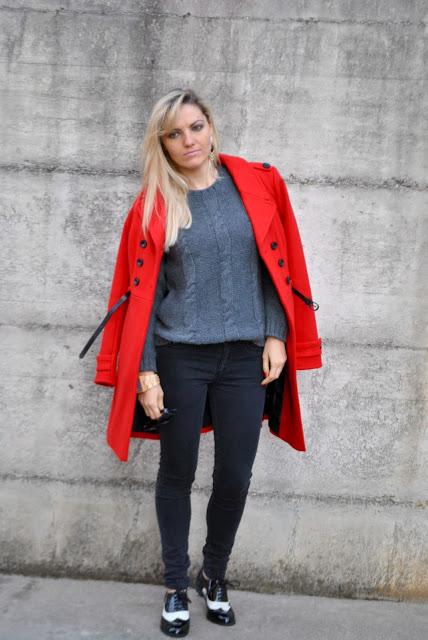 outfit cappotto rosso come abbinare il cappotto rosso abbinamenti cappotto rosso cappotto rosso street style red coat outfit how to wear red coat how to combine red coat red coat street style outfit casual invernale casual winter outfit outfit outfit casual invernali outfit da giorno invernale outfit dicembre 2015 december outfit casual winter outfit mariafelicia magno fashion blogger colorblock by felym fashion blog italiani fashion blogger italiane blog di moda blogger italiane di moda fashion blogger bergamo fashion blogger milano fashion bloggers italy italian fashion bloggers influencer italiane italian influencer 