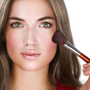 5 prodotti must have per un make up delle Feste perfetto!