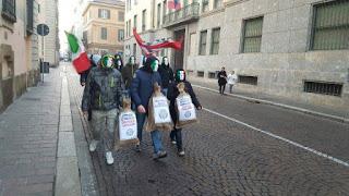 PAVIA. Sacchi carbone regalati CasaPound Pavia alla giunta: città arranca. giunta merita altro