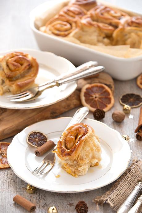 CINNAMON ROLLS VEGAN