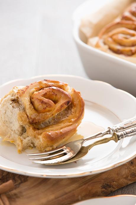 CINNAMON ROLLS VEGAN