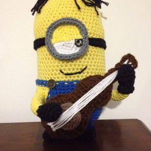 Minion: il simpaticissimo Stuart con la chitarra!