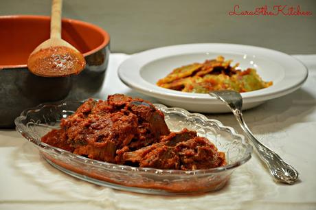 U TOCCU (LEGGASI U TUCCU) IL SUGO DI CARNE ALLA GENOVESE, MA NON SOLO