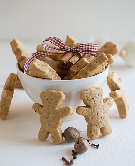 BISCOTTI DI PAN DI ZENZERO (GINGERBREAD) … ora è Natale