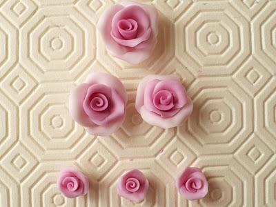 Video tutorial: Roselline in Pasta di Mais - Roses of maize dough