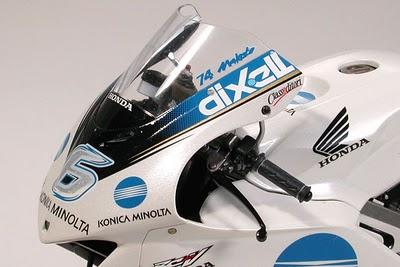 Honda RC 211V S.Nakano 2006 by Tamiya