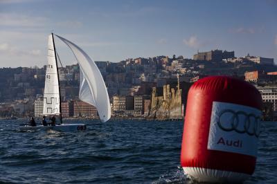 Vela: LET'S ROLL PRIMO SULLA LINEA D\'ARRIVO DEL WARM UP AUDI SAILING SERIES