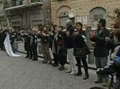 Napoli Girotondo salvare l'ospedale dell'Annunziata (26.03.11)