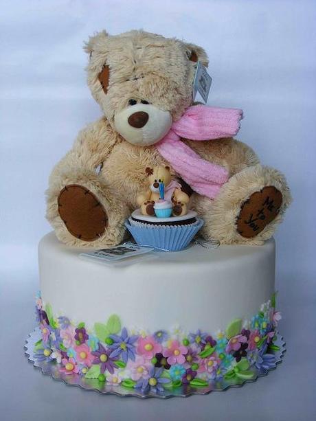 Teddy bear cake