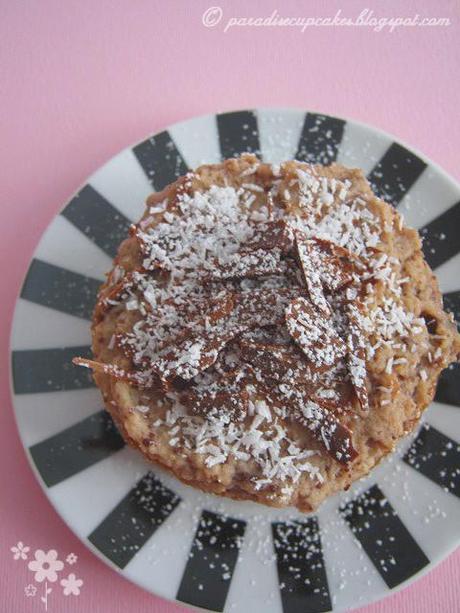 Chocolate Mini Cakes con scaglie  di cocco e frosting al mascarpone