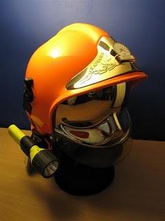 Il casco aziendale CGF Gallet F1S del GEF