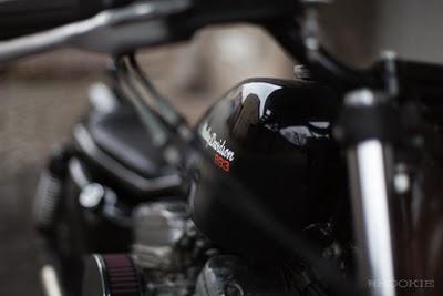 HD Sportster XL 883 Bobber By The Hookie