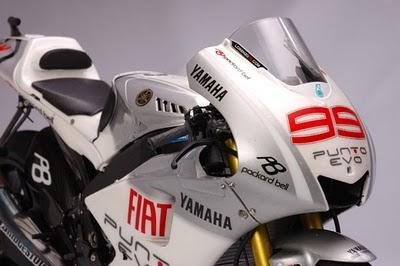 Yamaha YZR-M1 J.Lorenzo Estoril 2009 by Utage Factory House