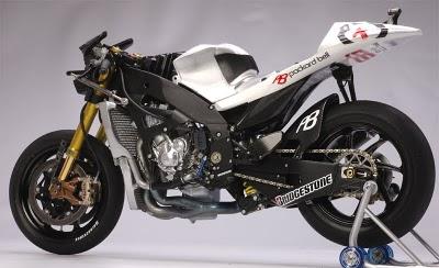 Yamaha YZR-M1 J.Lorenzo Estoril 2009 by Utage Factory House