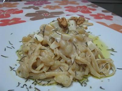 Linguine con patate scamorza e noci di Paolo