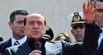 LO SHOW di BERLUSCONI  a OTTOemezzo e Exit