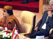 Koussa moussa fedeli gheddafi, diserta. ribelli gioiscono chiedono venga processato loro paese