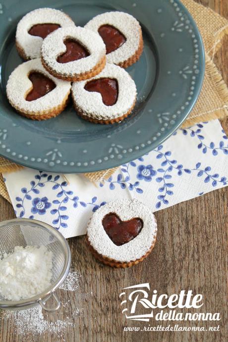 Linzer cookies alle noci e grano saraceno 2