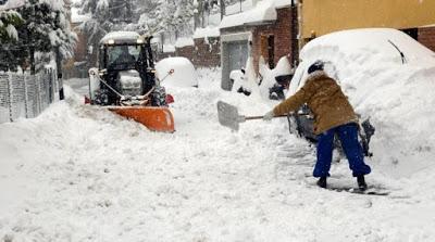 PAVIA.03821940000 il numero unico per l'emergenza neve. Provincia e Protezione Civile insieme.