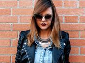 Gonna paillettes, camicia jeans biker jacket