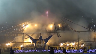 (VIDEO)Una delle accoglienze più calde e colorate di questo 2015 Rosario Central vs Sarmiento