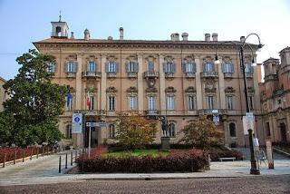 PAVIA. Sospeso il Martedì del Cittadino dal 29 dicembre al 5 gennaio tranne che per Pavia Acque.