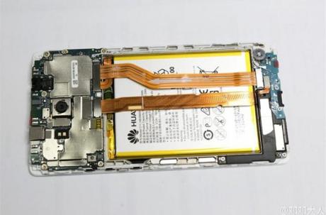 Huawei Mate 8 teardown
