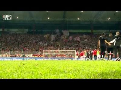 (VIDEO)Players & fans at Union Berlin celebrate together