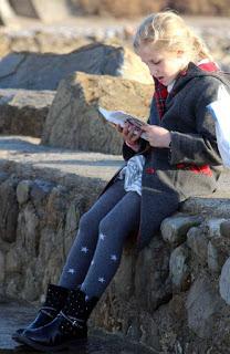 bellezza magica sorriso bambina...Valentina Natale riceve dalla mamma 