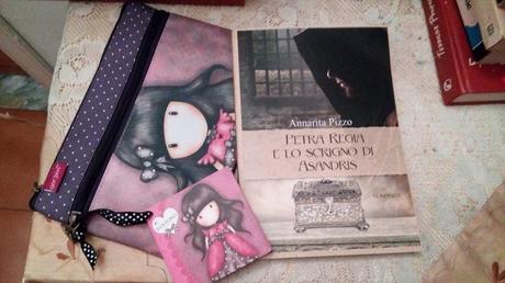 Scatti Stregati: regali librosi e non..