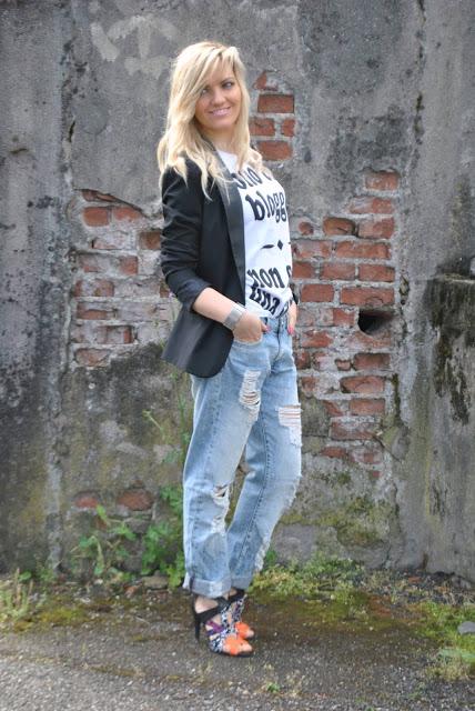 jeans boyfriend strappati ripped boyfriend jeans best outfit 2015 outfit più belli del 2015 outfit inverno 2015 outfit estate 2015 look più belli del 2015 best dresses 2015 mariafelicia magno fashion blogger colorblock by felym fashion blog italiani fashion blogger italiane blog di moda blogger italiane di moda fashion blogger bergamo fashion blogger milano fashion bloggers italy italian fashion bloggers influencer italiane italian influencer  outfit 2015 street style best street style 2015 