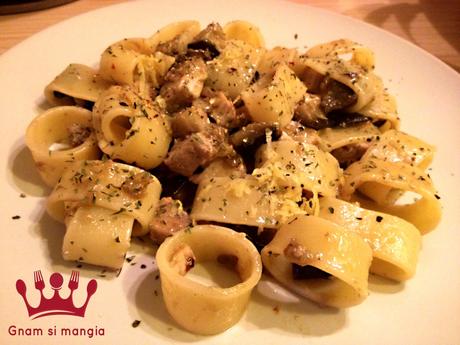 mezze maniche pesce spada e melanzane