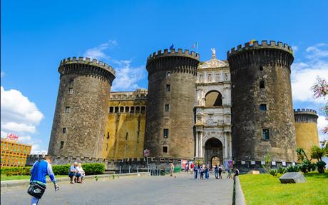 Gratis al Maschio Angioino e alle chiese Monumentali di Napoli