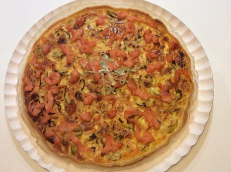 TORTA SALATA AGRUMATA CON PORRI E SALMONE