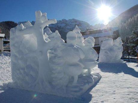 Gara tra sculture di neve e di ghiaccio in Val Gardena