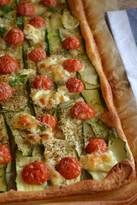 Pizza Sfogliata con Zucchine e Burrata