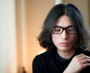 C'era una volta a Shibuya, nel cuore di Tokyo, un piccolo cinema antiquato: Abe Kazushige, Il proiezionista