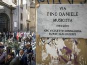 Napoli, ridipinto muro Pino Daniele. Ecco come appare