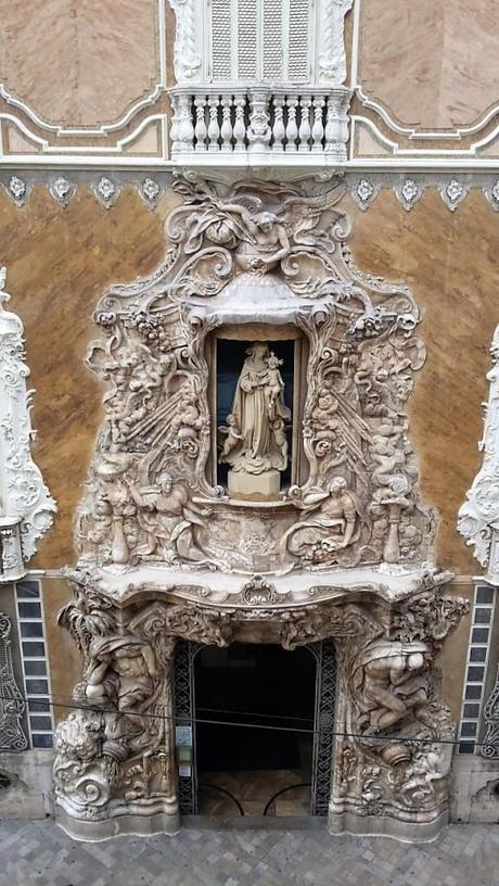 Valencia in un weekend di due giorni: cosa fare e cosa vedere – #VisitSpain madonnina museo ceramica valencia