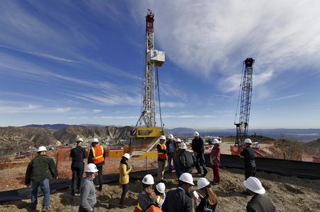 Ambiente: Colossale fuga di gas metano in California