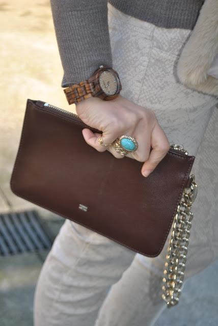 orologio in legno word watch orologio gufo design wooden watch outfit outfit casual invernali outfit da giorno invernale outfit gennaio 2016 january outfit casual winter outfit mariafelicia magno fashion blogger colorblock by felym fashion blog italiani fashion blogger italiane blog di moda blogger italiane di moda fashion blogger bergamo fashion blogger milano fashion bloggers italy italian fashion bloggers influencer italiane italian influencer 