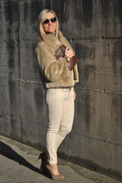 outfit marrone come abbinare il marrone abbinamenti marrone how to wear brown how to combine brown how to match brown brown outfit outfit casual invernali outfit da giorno invernale outfit gennaio 2016 january  outfit january 2016 outfits casual winter outfit mariafelicia magno fashion blogger colorblock by felym fashion blog italiani fashion blogger italiane blog di moda blogger italiane di moda fashion blogger bergamo fashion blogger milano fashion bloggers italy italian fashion bloggers influencer italiane italian influencer 