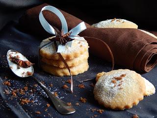 Biscotti di Kamut con ganache al caffè ed anice