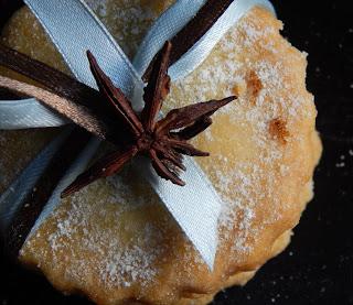 Biscotti di Kamut con ganache al caffè ed anice