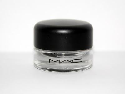 Dark Desires: la nuova collezione Mac ispirata alla notte!