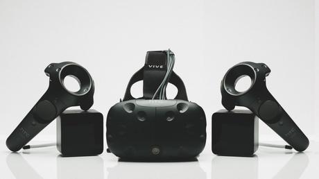 Il visore a realtà virtuale HTC Vive potrebbe costare 1500 dollari