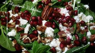 Insalata di spinacino, feta, noci pecan e melagrana