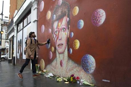 È morto David Bowie ma nel mondo c'è ancora speranza