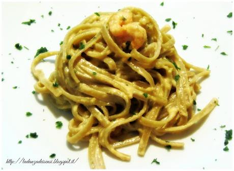 Linguine al rosmarino in crema di gamberetti