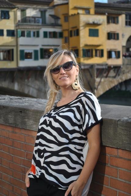 outfit bianco e nero come abbinare il bianco e nero abbinamenti bianco e entro how to wear black and white black and white outfit how to combine black and white how to match black and white felicia magno t-shirt t-shirt stampa zebrata come abbinare la stampa zebrata how to wear zebra print how to combine zebra print how to match zebra print zebra print outfit outfit gennaio 2016 outfit gennaio 2016 january  outfit january 2016 outfits casual winter outfit mariafelicia magno fashion blogger colorblock by felym fashion blog italiani fashion blogger italiane blog di moda blogger italiane di moda fashion blogger bergamo fashion blogger milano fashion bloggers italy italian fashion bloggers influencer italiane italian influencer  